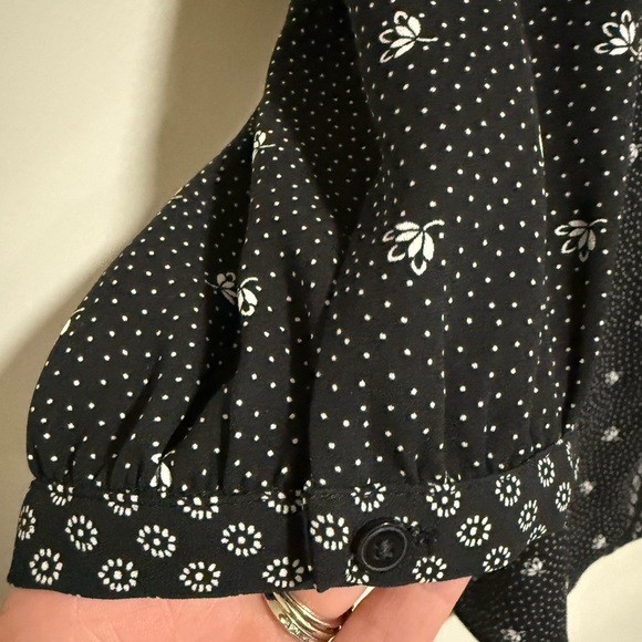 Talbots Plus Black/White Floral Peasant Popover Top Size 2X - Picture 6 of 8